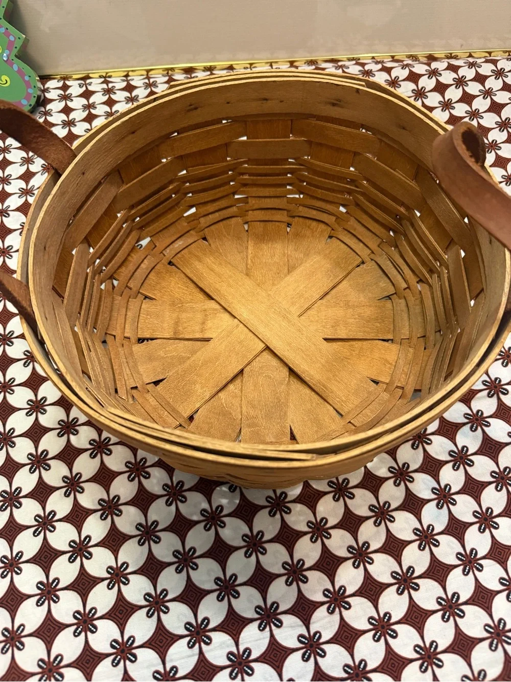 Longaberger 19 century round Basket with Leather Handles